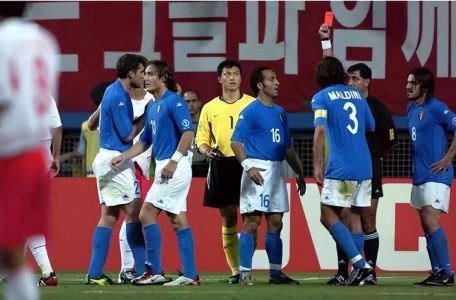 2002年世界杯,日本怎么没像韩国那样无耻?