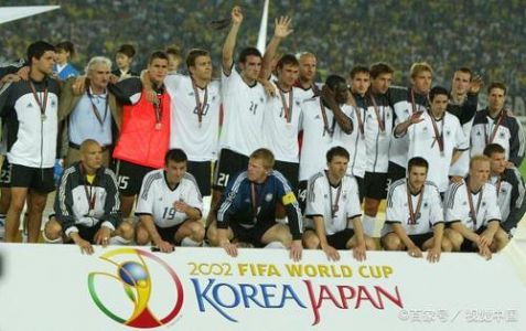 为什么2002年的世界杯是日本韩国联合举办的?